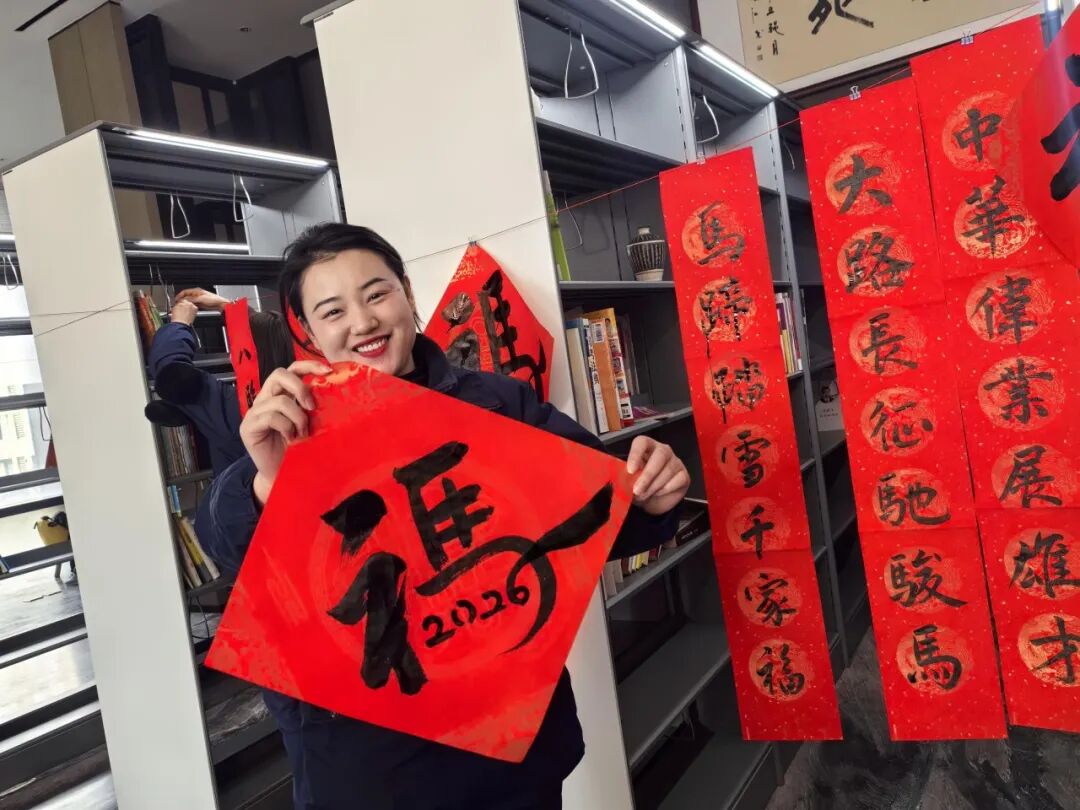 一盏灯亮起，满园糖甜开