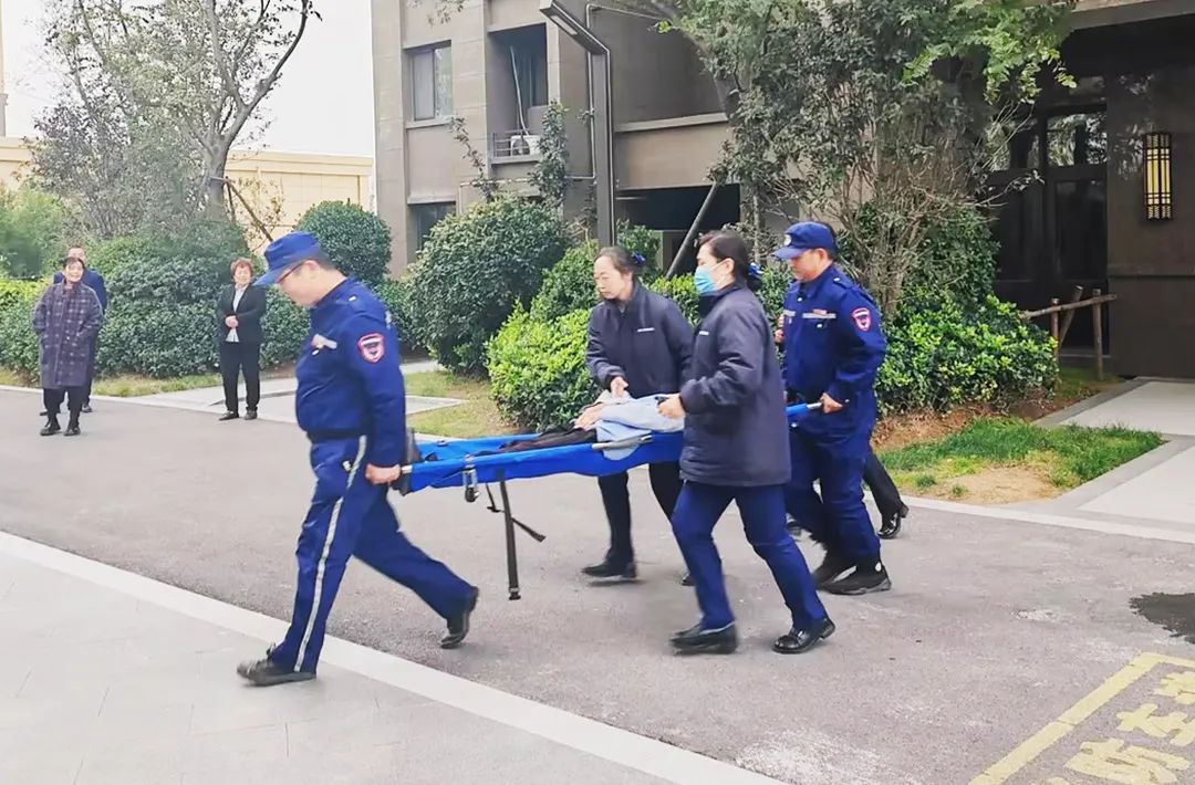 求援、灭火、急救……消防演练进园区，全民共筑“防火墙”