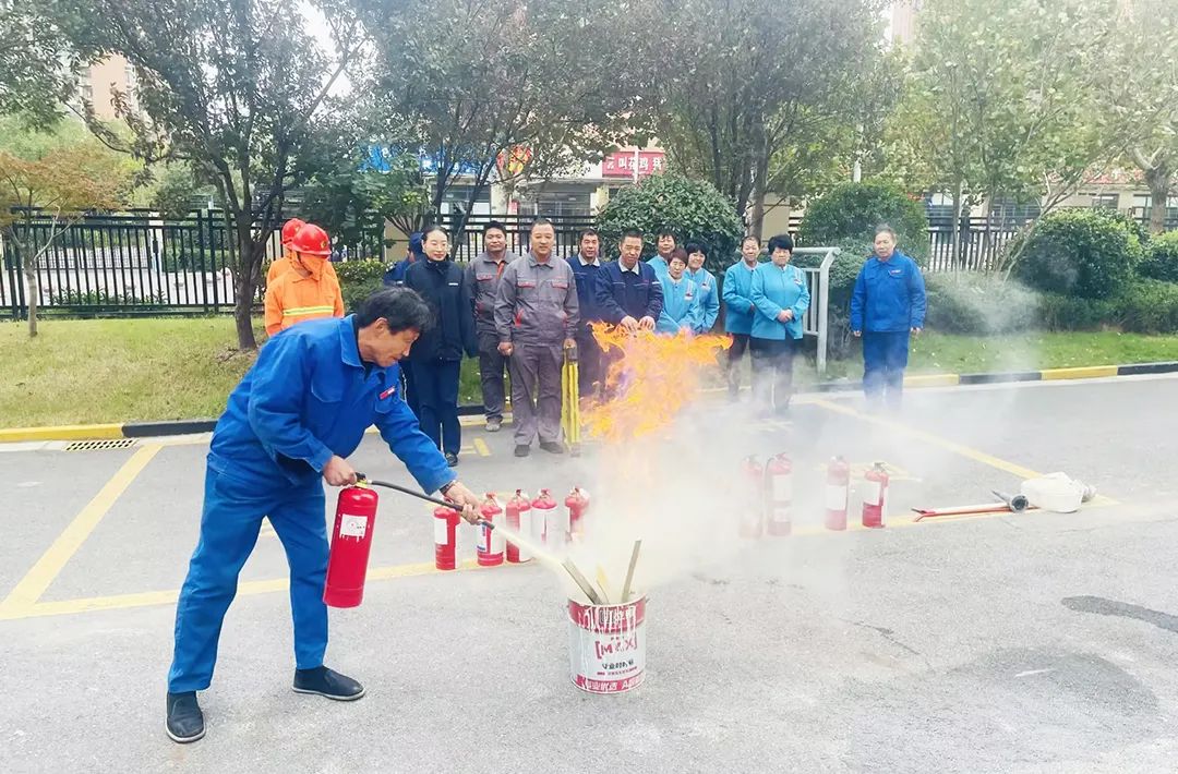 求援、灭火、急救……消防演练进园区，全民共筑“防火墙”
