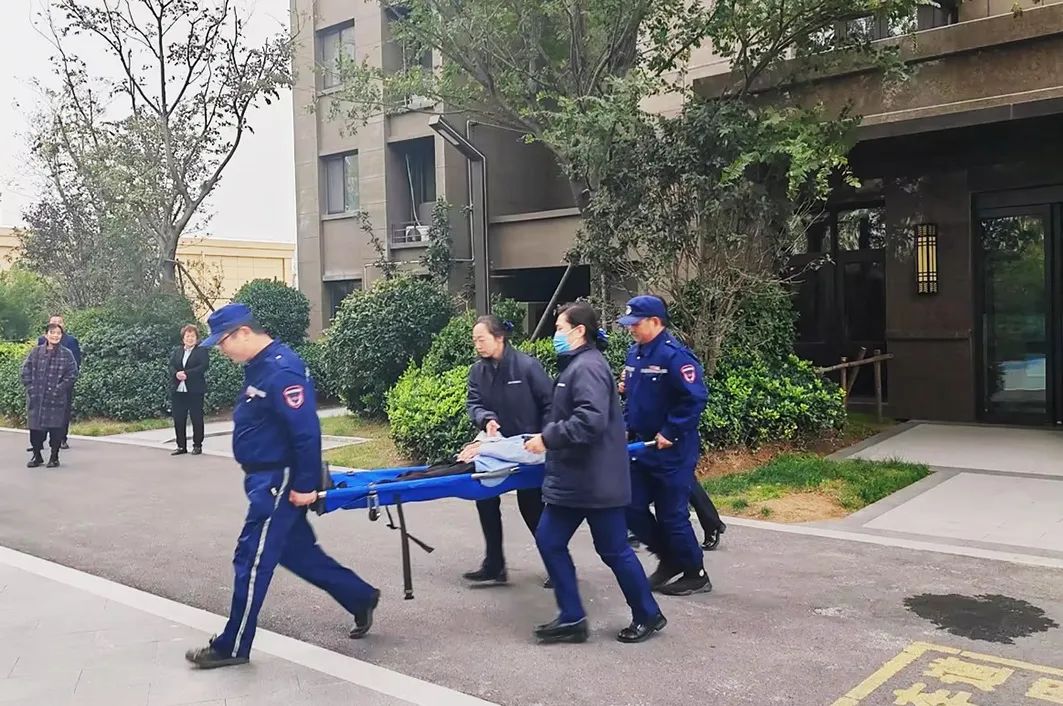 求援、灭火、急救……消防演练进园区，全民共筑“防火墙”